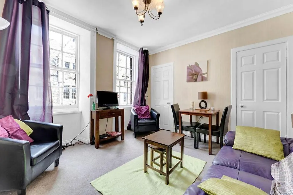 St Marys Street Apartment Edinburgh