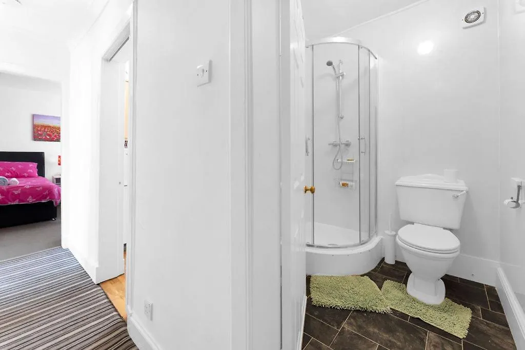 St Marys Street Apartment Edinburgh